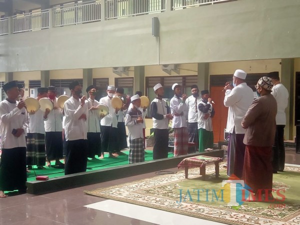 Hari Santri 2020 diperingati secara sederhana oleh Unisba Blitar.(Foto : Aunur Rofiq/BlitarTIMES)