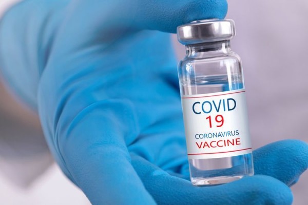 Ilustrasi vaksin covid-19. (Foto: Shutterstock/PalSand)