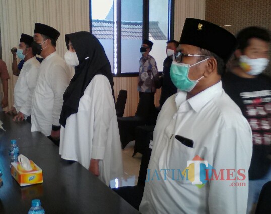 H Sugirah (paling depan) Cawabup Banyuwangi paslon nomor 2 Nurhadi Banyuwangi Jatim Times