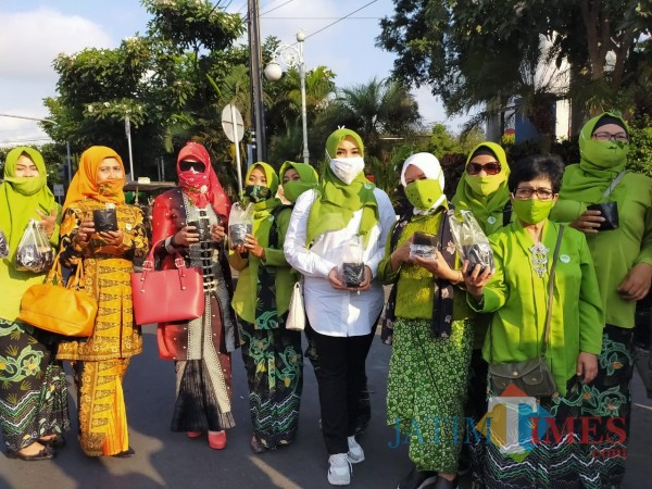 Lia Istifhama Ketua Dewan Pimpinan Provinsi Jawa Timur Perempuan Tani HKTI. (Foto: Muklas/JatimTIMES)