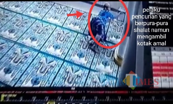 Pelaku pencurian kotak amal yang berpura-pura shalat (Ist)
