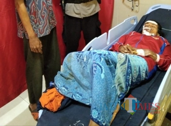 Mirah dirawat intensif di rumah sakit