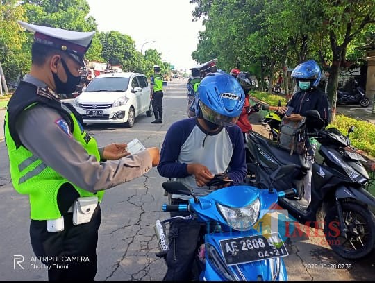 Operasi Zebra Semeru 2020 mulai gencar dilaksanakan Satuan Lalu Lintas Polres Ngawi. (Foto: Dokumen JatimTIMES)