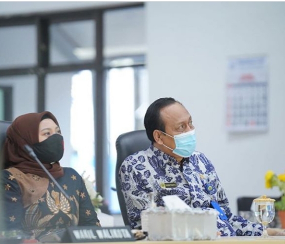 Wawali Kota Madiun Inda Raya saat mengikuti peringatan Hari Sumpah Pemuda secara Virtual.