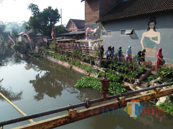 Pengmas-HI-FISIP-UB---10fcd55aca4c3a654.jpg