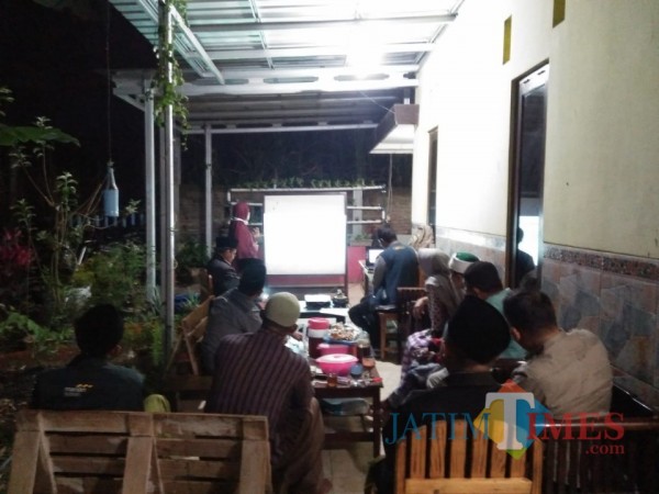 Pengmas-HI-FISIP-UB---2b442a0707175b0b6.jpg