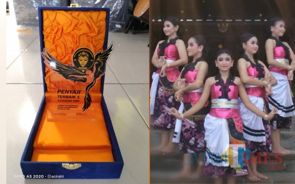 Thropy penghargaan dan 5 siswi tim tari Dedeg Ajeg SMPN 3 Tulungagung / Foto : Istimewa / Tulungagung TIMES