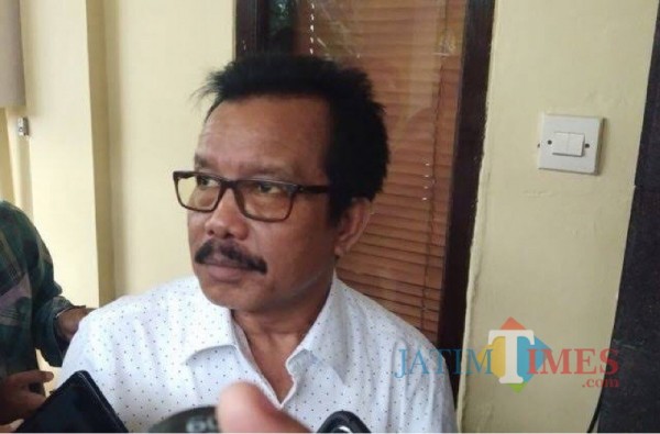 Pengusaha sekaligus tokoh masyarakat Kecamatan Dampit H Zaini saat menyampaikan alasannya mendukung paslon Ladub. (Foto : Dokumen Malang Bangkit)