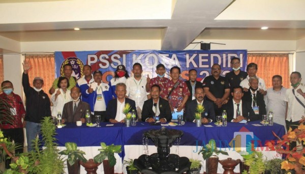 Konggres tahunan yang digelar PSSI kota kediri.(eko arif s/jarimtimes)