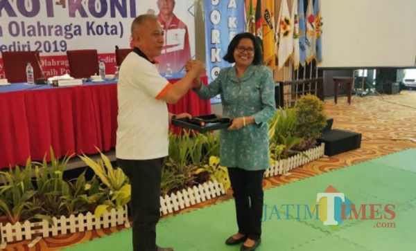 Ketua KONI Kota Kediri Maria Karangora.(eko arif s/Jatimtimes)