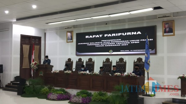 Suasana rapat paripurna di Gedung DPRD Kota Malang (Pipit Anggraenu/MalangTIMES).