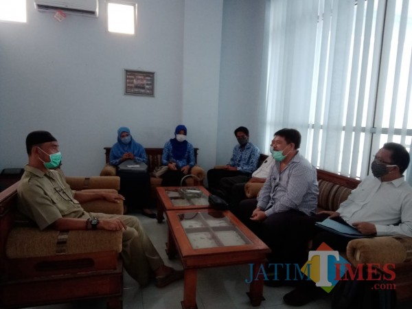 Rombongan BPKP dan Inspektorat diterima Kepala Dinas Dispendukcapil Kab Blitar Luhur Sejati