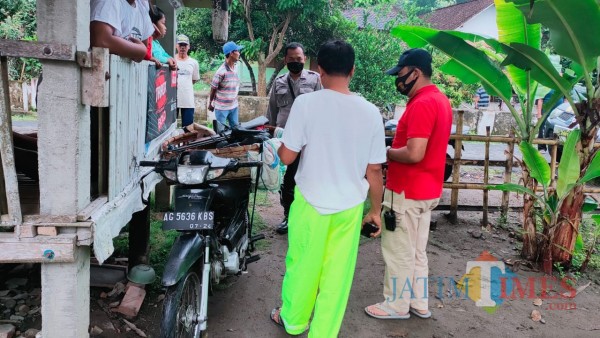Pelaku meninggalkan sepeda motor dan kambing curian di persawahan