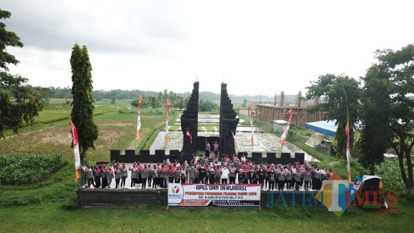 Apel dan deklarasi Perempuan Pengawas Pilkada Serentak tTahun 2020 digelar di lapangan kenanga