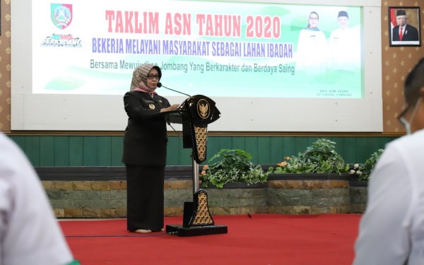 Bupati Jombang Mundjidah Wahab. (Istimewa)