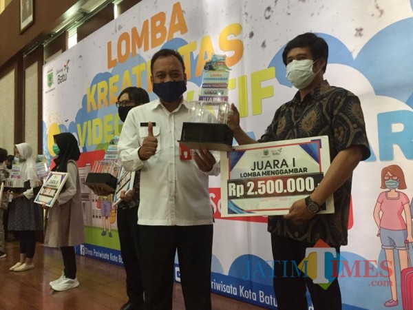 Umumkan-Pemenang-Lomba-Video-Kreatif-dan-Menggambar-4c0e0264cd833225d.jpg