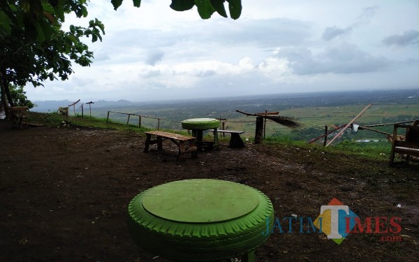 Wisata di Puncak Luk Songo yang mulai bangkit dan hits saat ini / Foto : Anang Basso / Tulungagung TIMES