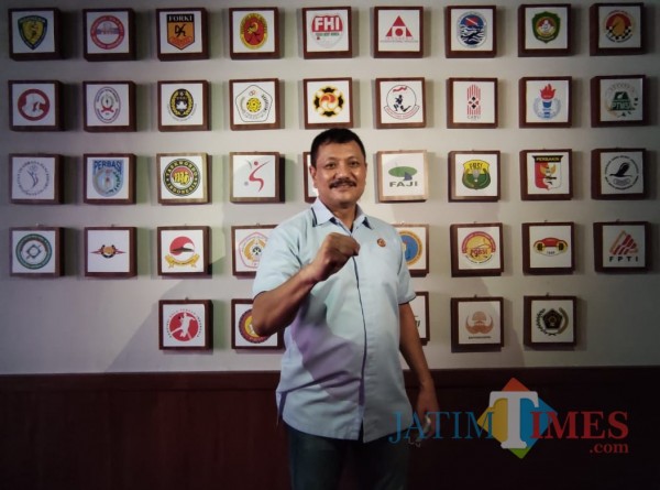 Ketua Umum KONI Kota Malang, Eddy Wahyono (Hendra Saputra)
