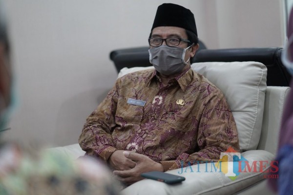 Plt Bupati Jember KH A. Muqit Arief (foto : istimewa / Jatim TIMES)