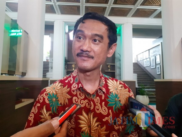 Kabag Humas Pemkot Malang, Nur Widianto. (Arifina Cahyanti Firdausi/MalangTIMES).