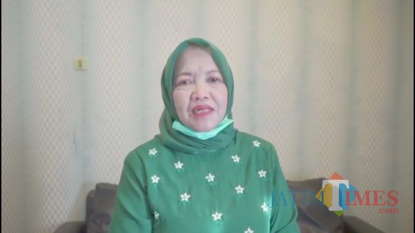 Calon Bupati Malang, Lathifah Shohib saat memberikan keterangan pers di Kantor DPC PKB Kabupaten Malang, Rabu (9/12/2020). (Foto: screenshot video Latihan/ JatimTimes)