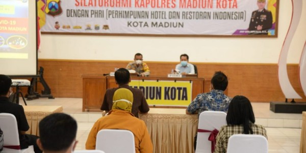 AKPB Dewa Putu saat silahturahmi dengan PHRI di gedung Sunaryo.