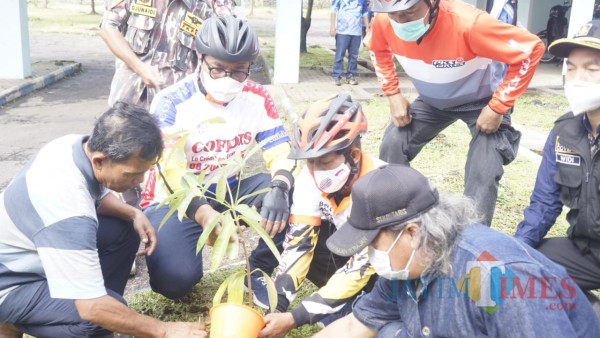 Silaturahim-Kebangsaan-DPTD-PKS-Kota-Malang-Gowes-Bareng-Kunjungi-Wakil-Walikota-Malang4cf5ed48f15b3a92.jpg