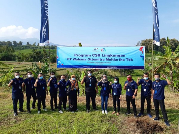 Peduli-Lingkungan-Hidup-WOM-Finance-Tanam-1000-Pohon-Untuk-Penghijauan-3545792d8acf03c60.jpg