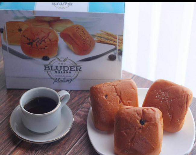 Kue Bluder Larisindo. (Foto: Instagram @larisindo.malang).