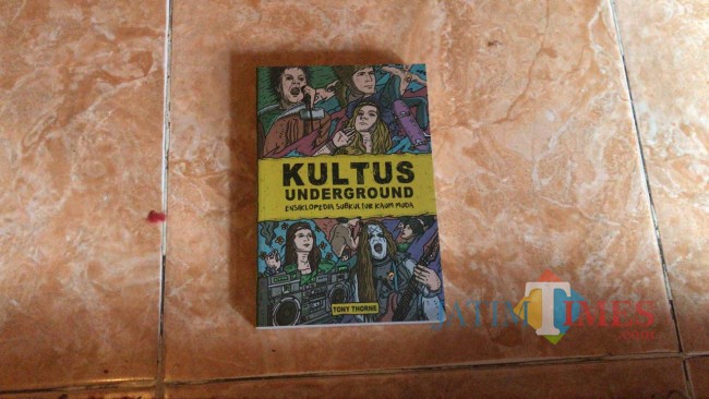 Buku Kultus Underground.