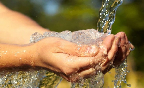 Tata Cara & Niat Mandi Wajib Setelah Haid