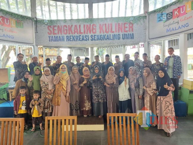 Alumni Bahasa Arab IAIN Malang 1989/1990.