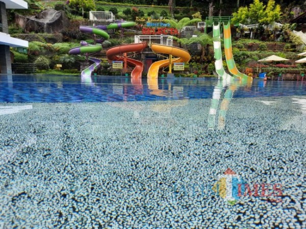 Water boom Taman Rekreasi Selecta. (Foto: Irsya Richa/MalangTIMES)