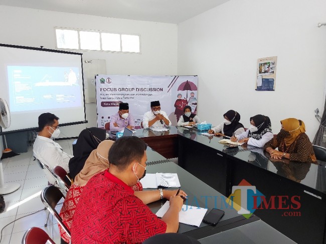 Situasi FGD di Kantor Dinsos-P3AP2KB Kota Malang.