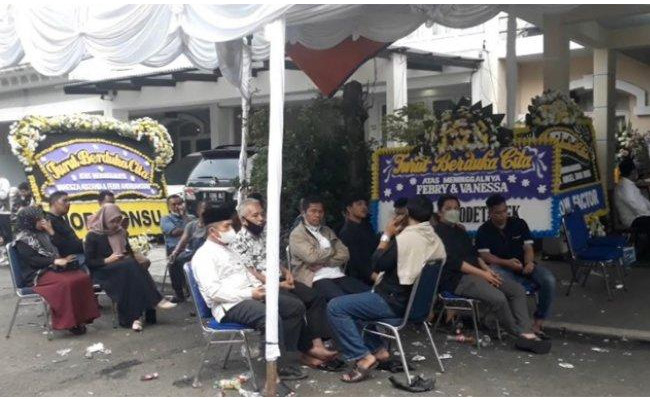 Rumah duka Vanessa dan Bibi