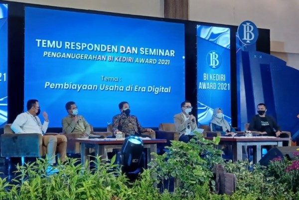 Apresiasi-Mitra-Survei-dan-Liaison-Wilayah-eks-karesidenan-Madiun-KPw-BI-Kediri-Gelar-Temu-Responden-dan-Seminarb715650921559abb.jpg