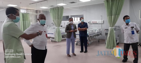 Resmi-Menempati-Ruangan-Baru-ICU-dan-ICCU-RSUD-Soedono-Siap-Layani-Masyarakat-secara-Maksimal20f53e7cc9e13059f.jpg
