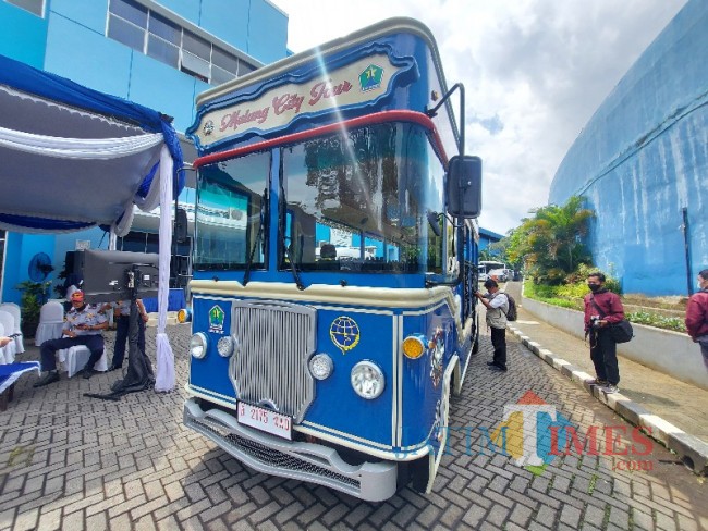 Bus Macito terbaru.