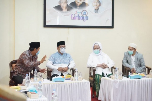 Wali Kota Kediri Temani Ridwan Kamil Silaturahmi ke Ponpes Lirboyo