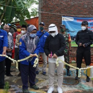 Sambil Gowes, Wali Kota Mojokerto Resmikan Taman Klebut