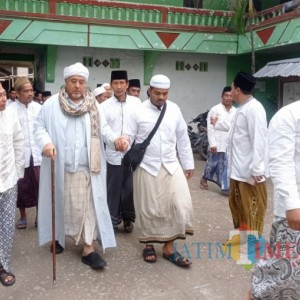 Habib Abdul Qodir Jailani Asal Yaman Datangi YPPM Daruttauhid Al-Hasaniyyah Tuban