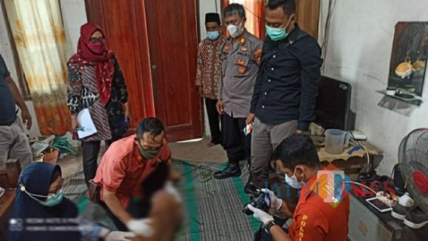 Jatuh dari Atap 8 Meter, Buruh Serabutan di Tulungagung Tewas