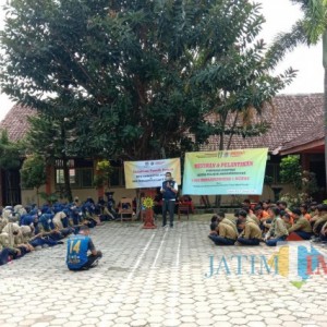 KPU Ngawi Sosialisasi Demokrasi dan Penyelenggaraan Pemilu kepada Siswa SMK Mutu