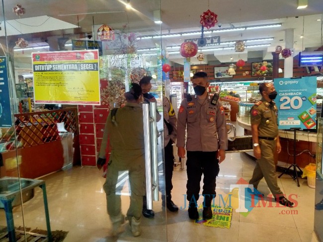 Buntut Viral Konsumen Positif Covid-19 Masuk Lai-Lai Market, Pemkot Lakukan Penyegelan