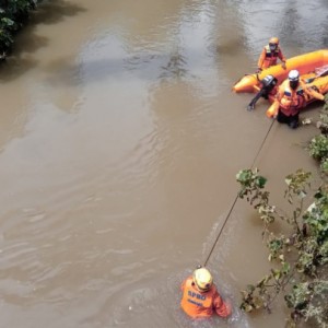 Pedagang Bawang Merah yang Tenggelam di Sungai Jombang Belum Ditemukan, Ini Kendalanya