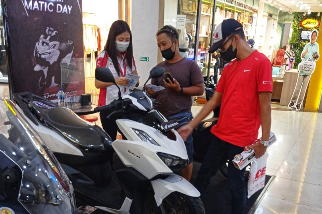 HPMD yang adakan di 11 kota di Jawa Timur ini menghadirkan motor skutik premium terbaru dari Honda All New Honda Vario 160. Foto: (MPM Honda Jatim)