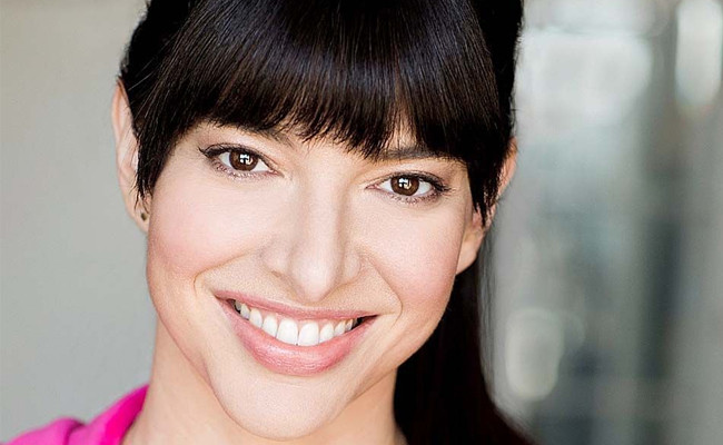 Lindsey Pearlman