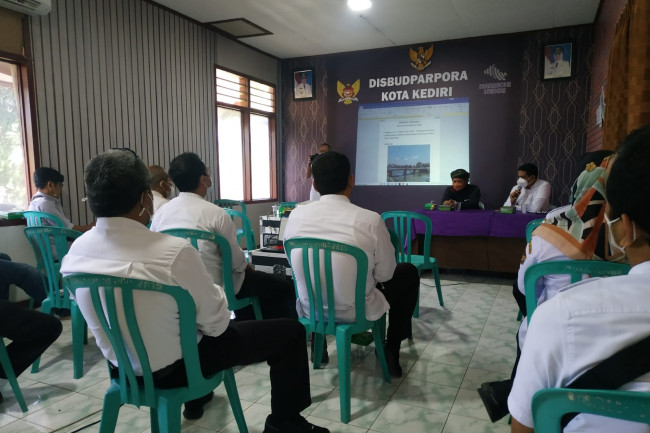  Pokok Pokok Pikiran Kebudayaan Daerah (PPKD) Kota Kediri dan OPD  Kota Kediri ketika melakukan rapat koordinasi. (Foto: Istimewa)