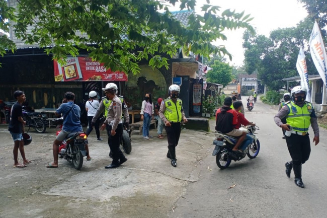 Sedikitnya 53 sepeda motor diamankan oleh anggota satlantas Polres Kediri. (Foto: Istimewa)