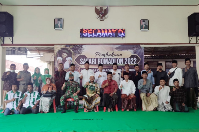  Pemerintah Kecamatan Kandangan, Kabupaten Kediri menerima puluhan santri dari Pondok Pesantren Lirboyo Kota Kediri, Kamis sore (31/3/2022). (Foto: Dok. Istimewa)